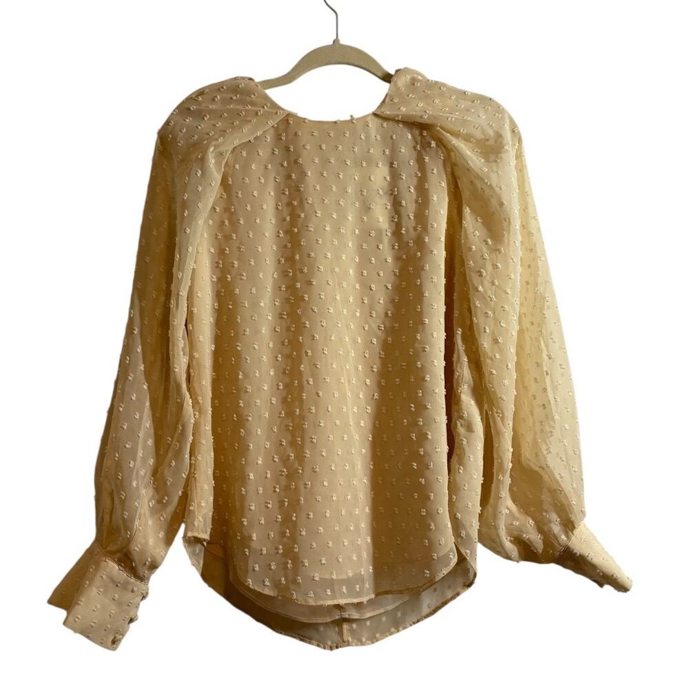 Womens Top XS Cream Long Sleeve Clean Girl Old Money Blouse Career Office Modest